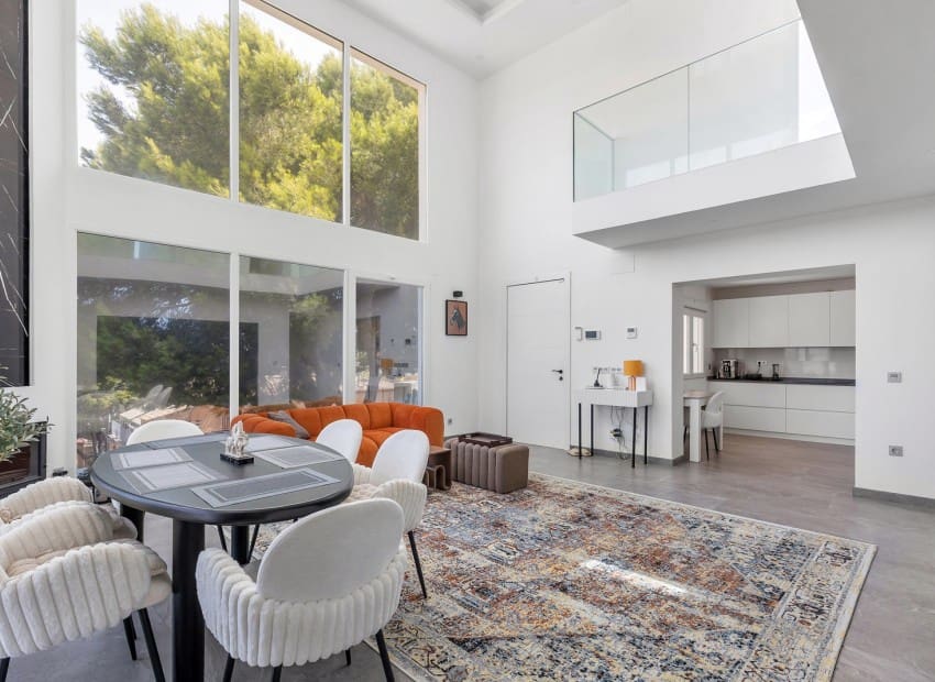 5 Zimmer Villa zu verkaufen in Los Balcones mit Pool Garage - 849.000 € (Ref: 10057579)