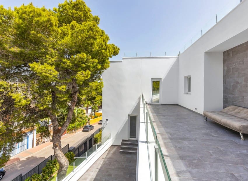 5 Zimmer Villa zu verkaufen in Los Balcones mit Pool Garage - 849.000 € (Ref: 10057579)