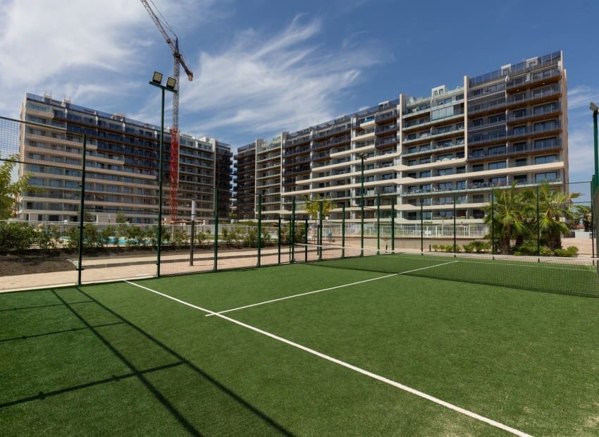 Apartamento de 2 habitaciones en Punta Prima en venta con piscina garaje - 389.000 € (Ref: 10057580)