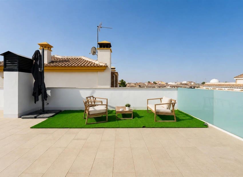 2 Zimmer Villa zu verkaufen in Roldan mit Pool Garage - 290.000 € (Ref: 10057713)