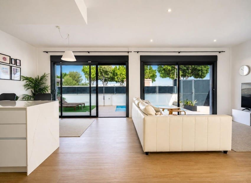 2 Zimmer Villa zu verkaufen in Roldan mit Pool Garage - 290.000 € (Ref: 10057713)