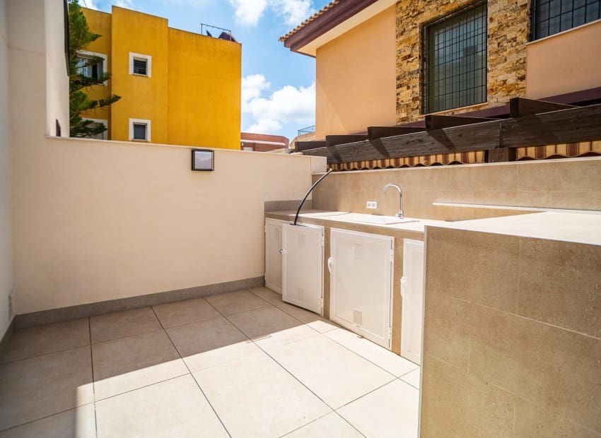 3 sypialnia Willa na sprzedaż w Santiago de la Ribera z basenem garażem - 519 000 € (Ref: 10060602)