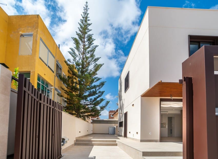 3 slaapkamer Villa te koop in Santiago de la Ribera met zwembad garage - € 529.000 (Ref: 10060996)