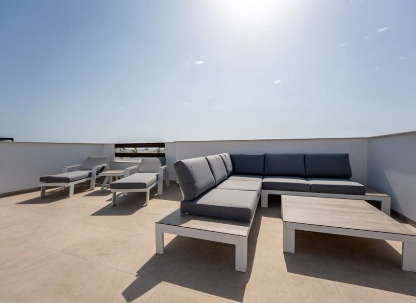 Ático de 2 habitaciones en Los Altos en venta con piscina garaje - 345.000 € (Ref: 10062850)