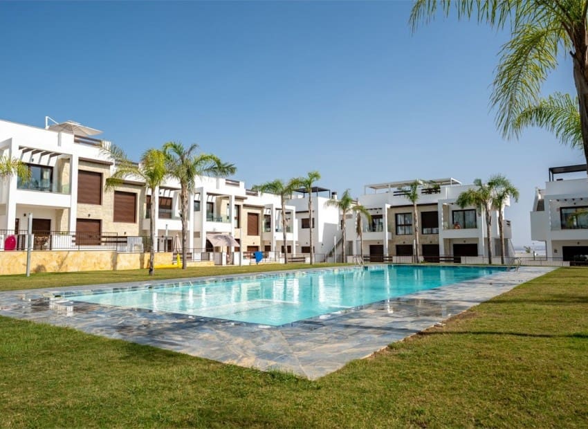 Ático de 2 habitaciones en Los Altos en venta con piscina garaje - 345.000 € (Ref: 10062850)