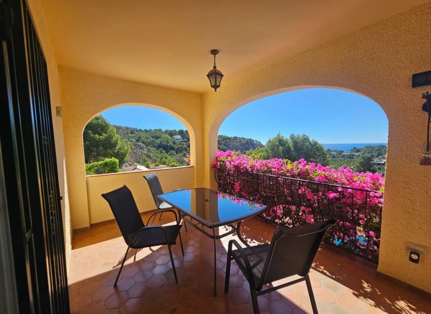 4 Zimmer Villa zu verkaufen in Altea la Vella mit Pool Garage - 1.150.000 € (Ref: 10073206)