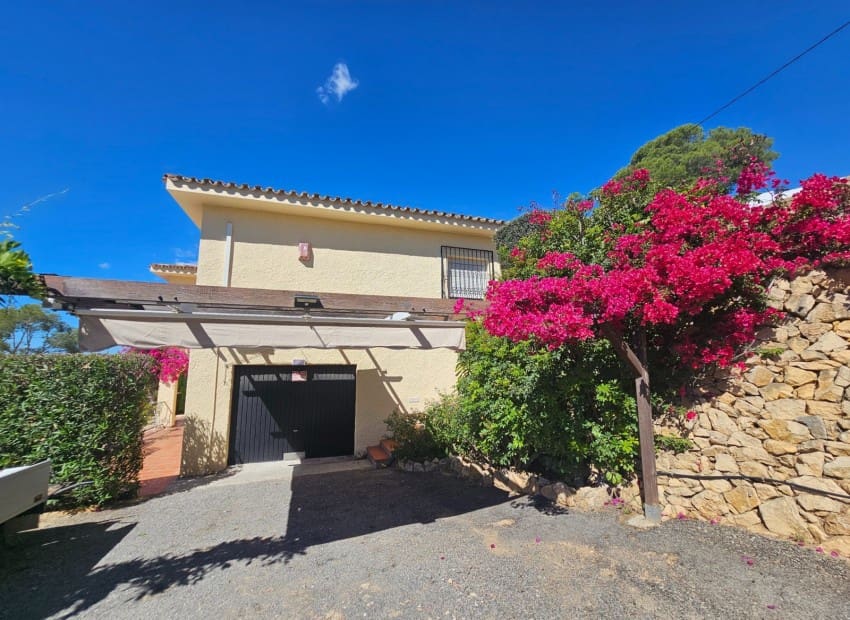 4 Zimmer Villa zu verkaufen in Altea la Vella mit Pool Garage - 1.150.000 € (Ref: 10073206)