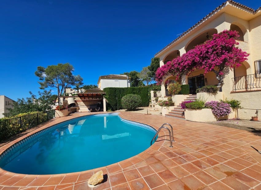 4 Zimmer Villa zu verkaufen in Altea la Vella mit Pool Garage - 1.150.000 € (Ref: 10073206)