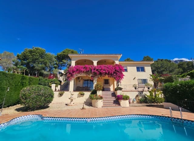 4 slaapkamer Villa te koop in Altea la Vella, Altea met zwembad garage - € 1.150.000 (Ref: 10073206)