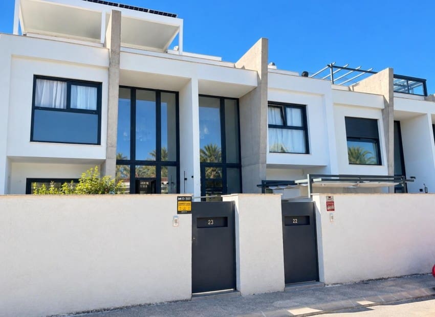 3 soverom Finca/Herregård til salgs i Alfaz del Pi / L'Alfas del Pi med svømmebasseng garasje - € 595 000 (Ref: 10076810)