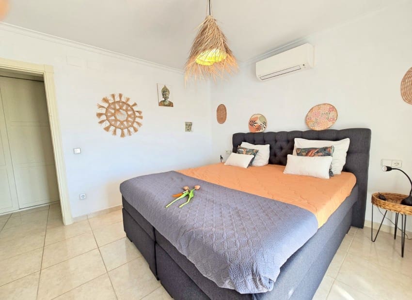 Chalet de 4 habitaciones en Alfaz del Pi / L'Alfàs del Pi en venta con piscina garaje - 875.000 € (Ref: 10104272)