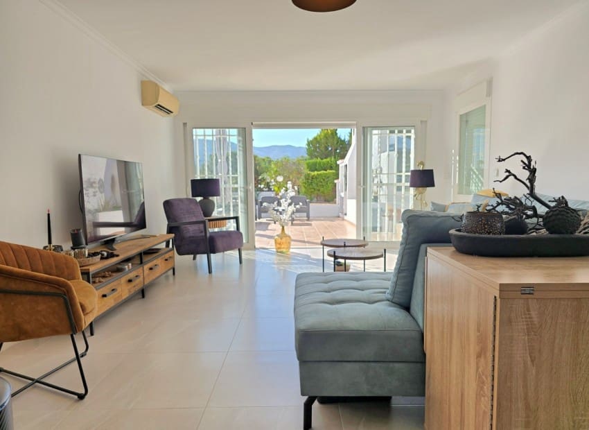 Chalet de 4 habitaciones en Alfaz del Pi / L'Alfàs del Pi en venta con piscina garaje - 875.000 € (Ref: 10104272)