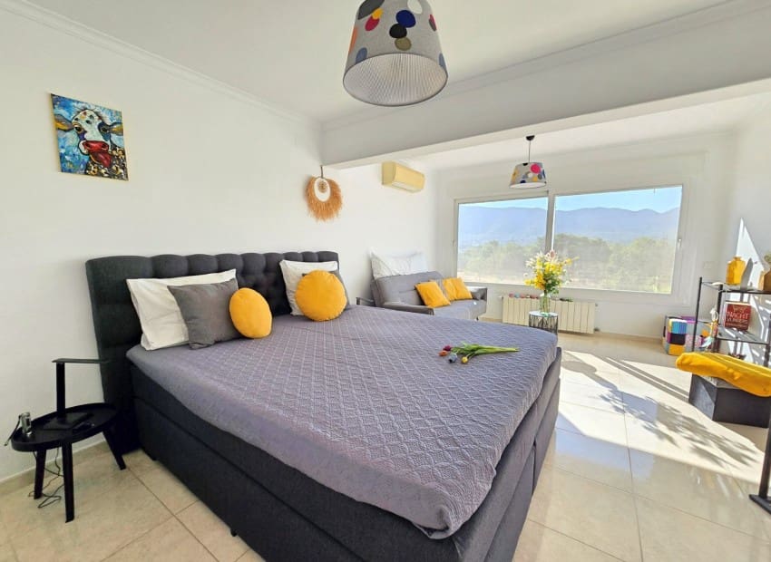 Chalet de 4 habitaciones en Alfaz del Pi / L'Alfàs del Pi en venta con piscina garaje - 875.000 € (Ref: 10104272)