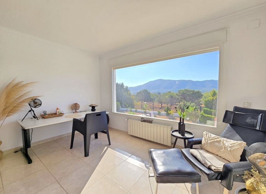 Chalet de 4 habitaciones en Alfaz del Pi / L'Alfàs del Pi en venta con piscina garaje - 875.000 € (Ref: 10104272)