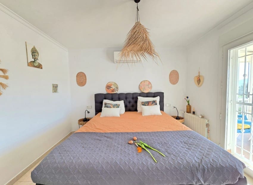 Chalet de 4 habitaciones en Alfaz del Pi / L'Alfàs del Pi en venta con piscina garaje - 875.000 € (Ref: 10104272)