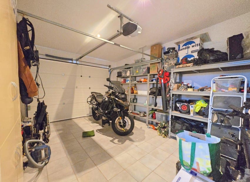 Chalet de 4 habitaciones en Alfaz del Pi / L'Alfàs del Pi en venta con piscina garaje - 875.000 € (Ref: 10104272)