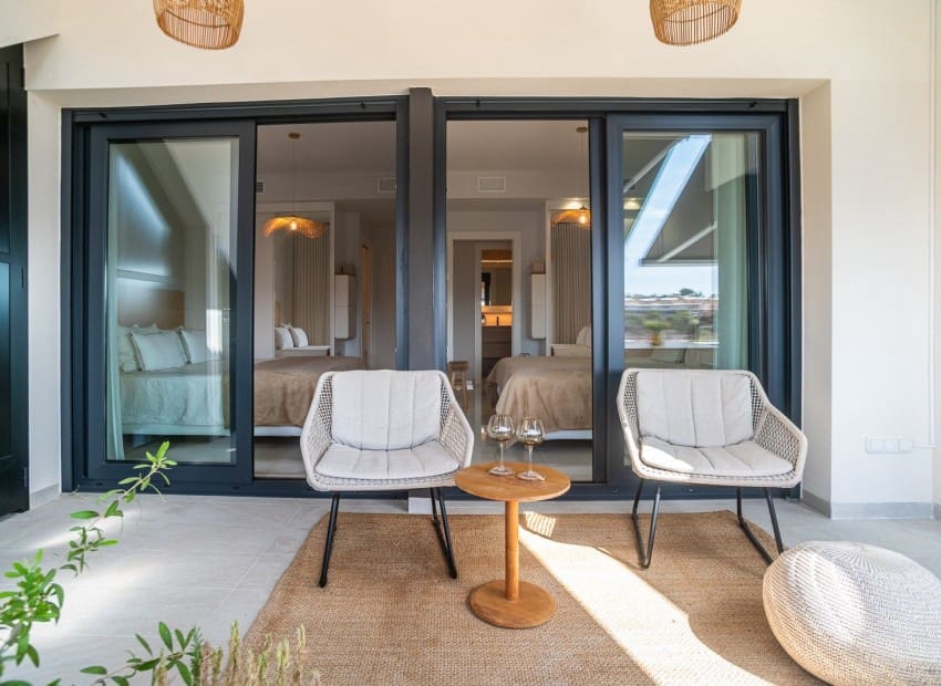 2 bedroom Penthouse for sale in Los Altos with pool garage - € 349,900 (Ref: 10110390)