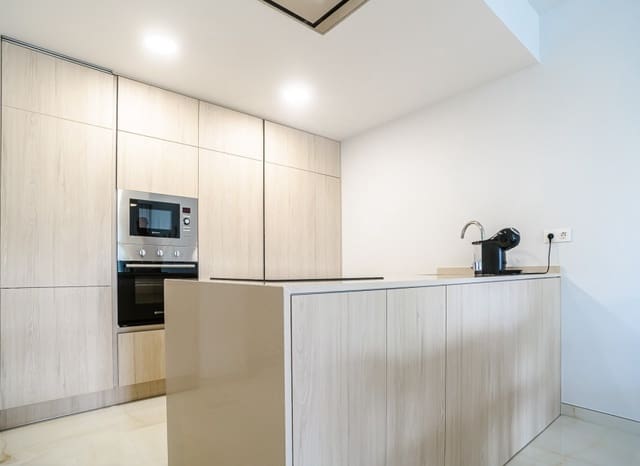 2 bedroom Penthouse for sale in Los Altos with pool garage - € 349,900 (Ref: 10110390)