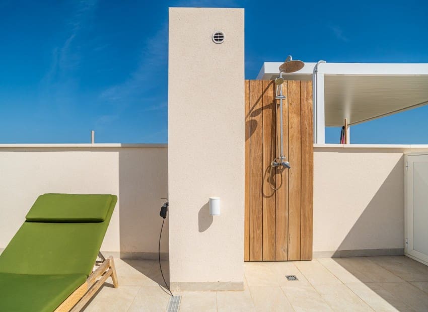 2 bedroom Penthouse for sale in Los Altos with pool garage - € 349,900 (Ref: 10110390)
