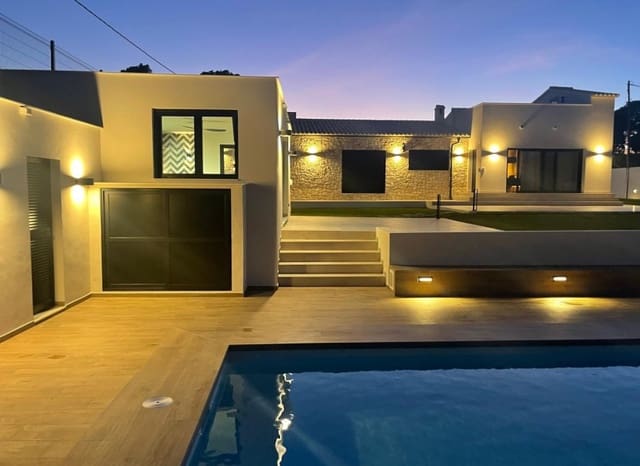 3 slaapkamer Villa te koop in La Xara - La Sella, Dénia met zwembad garage - € 1.595.000 (Ref: 10118078)