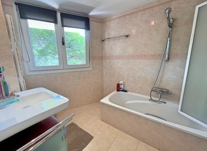 Apartamento de 3 habitaciones en Altea la Vella en venta con piscina garaje - 669.000 € (Ref: 10121039)