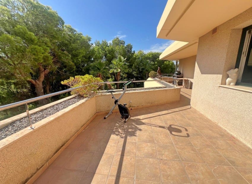 Apartamento de 3 habitaciones en Altea la Vella en venta con piscina garaje - 669.000 € (Ref: 10121039)