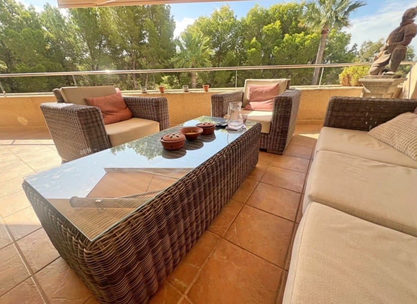 Apartamento de 3 habitaciones en Altea la Vella en venta con piscina garaje - 669.000 € (Ref: 10121039)