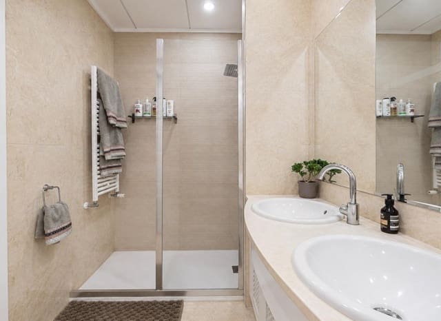 4 slaapkamer Villa te koop in El Valle Golf Resort, Murcia stad met zwembad - € 510.000 (Ref: 10132947)