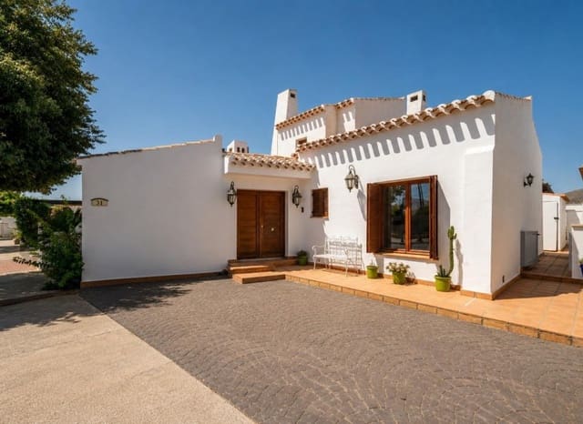 4 soverom Villa til salgs i El Valle Golf Resort, Murcia by med svømmebasseng - € 525 000 (Ref: 10132947)
