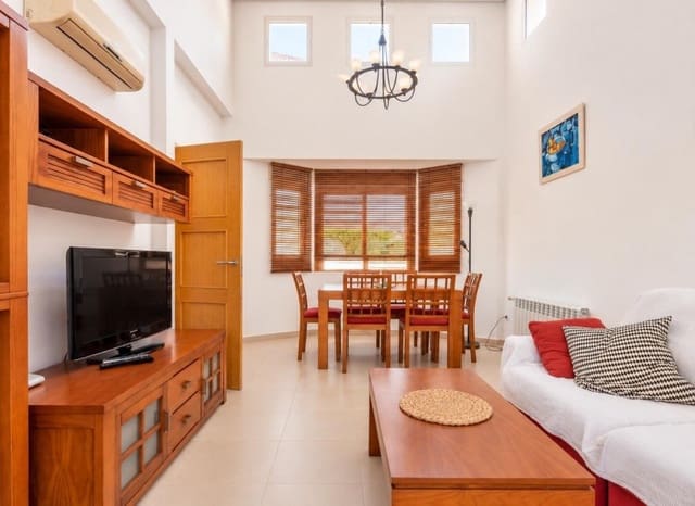 2 soveværelse Villa til salg i La Torre Golf Resort, Torre-Pacheco med swimmingpool - € 250.000 (Ref: 10132948)