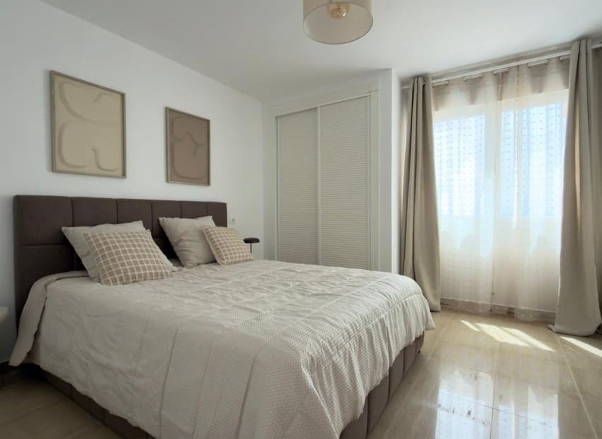 3 slaapkamer Appartement te koop in Benidorm met zwembad garage - € 450.000 (Ref: 10136523)