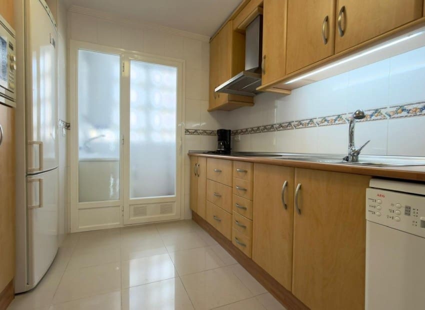 3 slaapkamer Appartement te koop in Benidorm met zwembad garage - € 450.000 (Ref: 10136523)