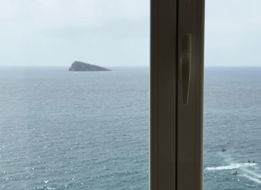 3 slaapkamer Appartement te koop in Benidorm met zwembad garage - € 450.000 (Ref: 10136523)