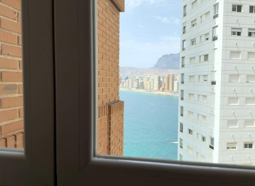 3 slaapkamer Appartement te koop in Benidorm met zwembad garage - € 450.000 (Ref: 10136523)