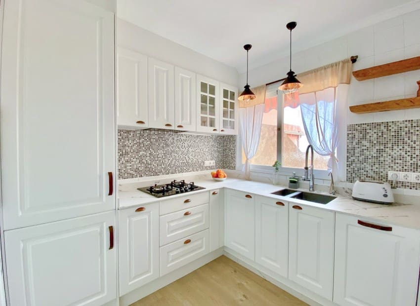 4 bedroom Villa for sale in Alfaz del Pi / L'Alfas del Pi with pool garage - € 445,000 (Ref: 10139950)