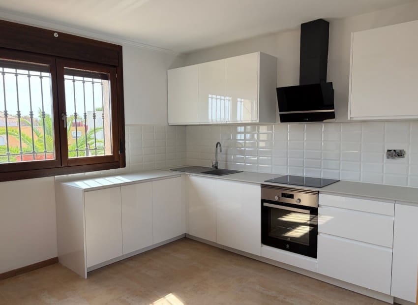 3 soveværelse Semi-Rækkehus til salg i Alfaz del Pi / L'Alfas del Pi med swimmingpool garage - € 575.000 (Ref: 10140295)