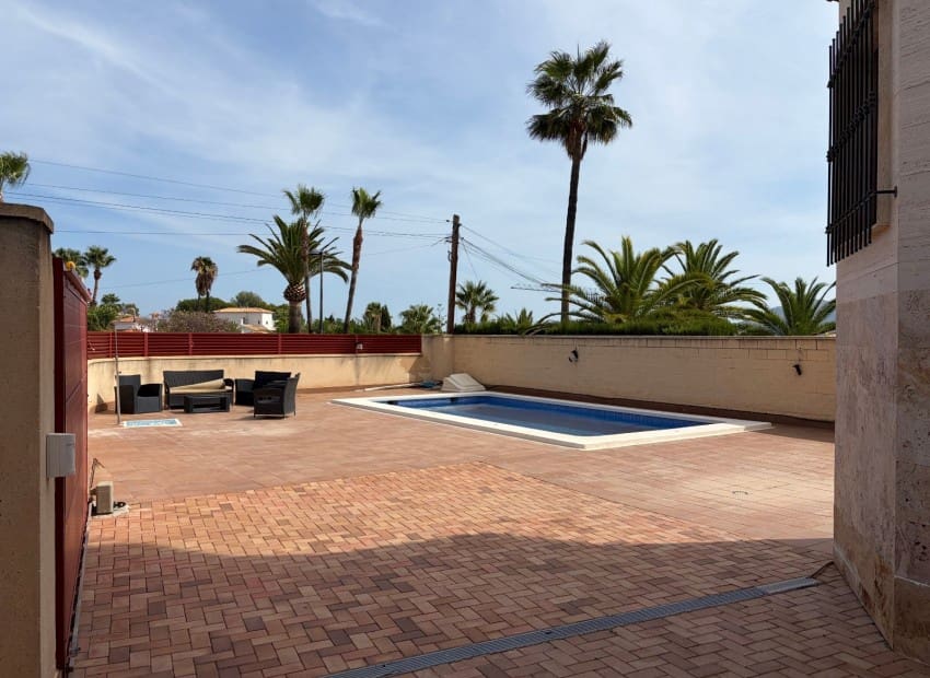 3 soveværelse Semi-Rækkehus til salg i Alfaz del Pi / L'Alfas del Pi med swimmingpool garage - € 575.000 (Ref: 10140295)