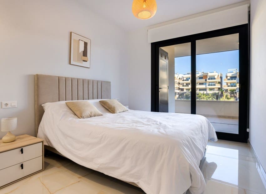 2 slaapkamer Appartement te koop in Los Altos met zwembad garage - € 279.000 (Ref: 10145158)