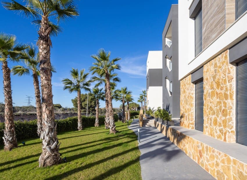 2 slaapkamer Appartement te koop in Los Altos met zwembad garage - € 279.000 (Ref: 10145158)