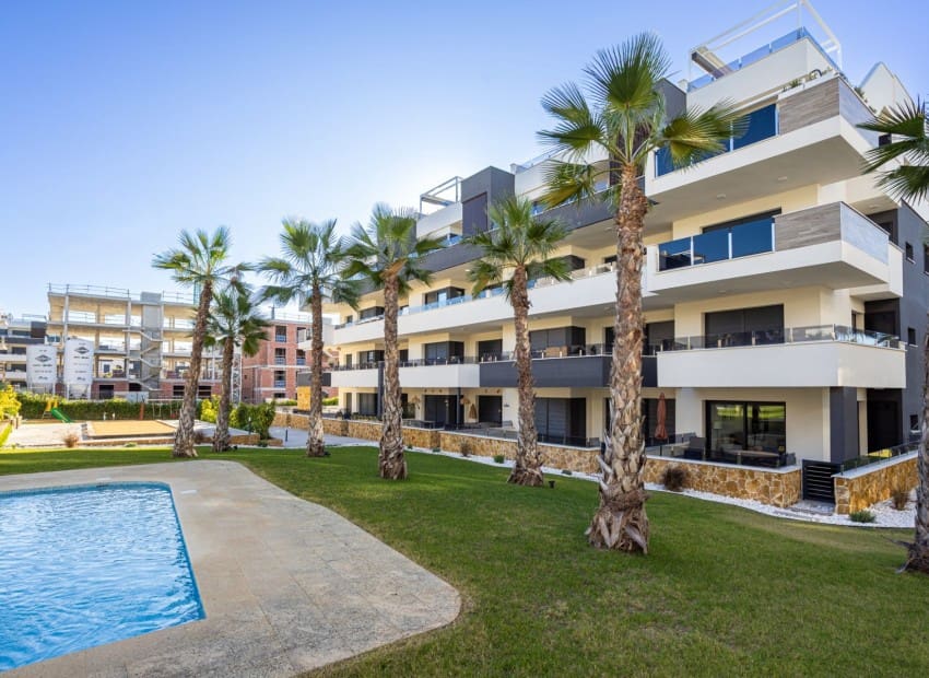 2 slaapkamer Appartement te koop in Los Altos met zwembad garage - € 279.000 (Ref: 10145158)