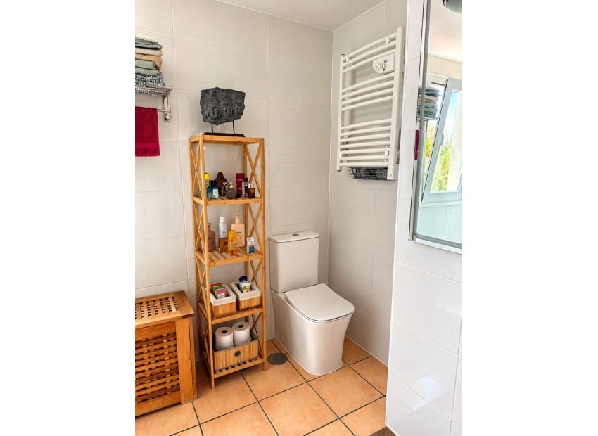 2 bedroom Apartment for sale in Altea with pool garage - € 475,000 (Ref: 10145664)