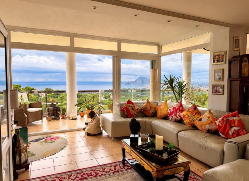 2 bedroom Apartment for sale in Altea with pool garage - € 475,000 (Ref: 10145664)