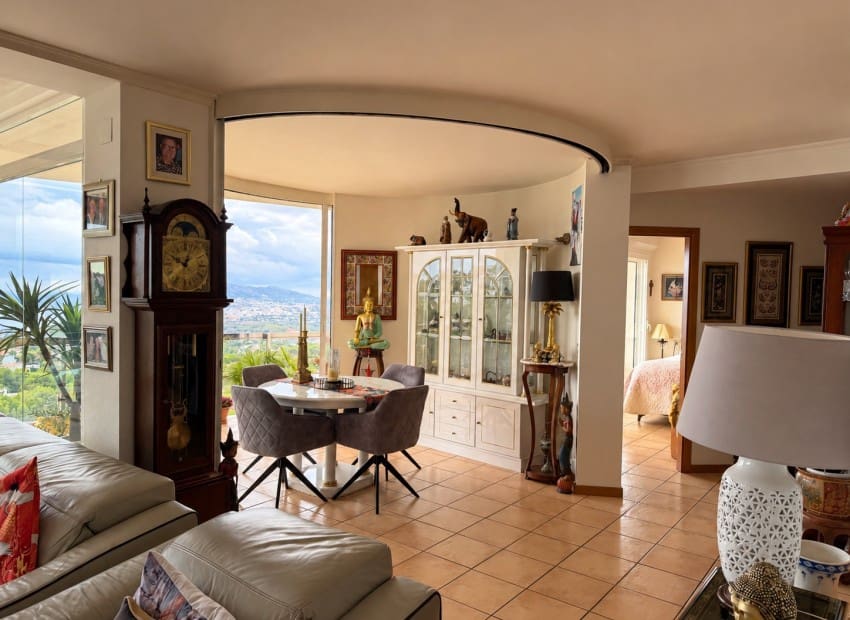 2 bedroom Apartment for sale in Altea with pool garage - € 475,000 (Ref: 10145664)