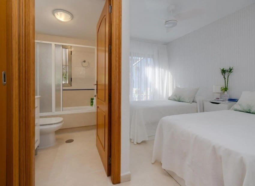 3 camera da letto Attico in vendita in Torrevieja con piscina garage - 329.000 € (Rif: 10147438)