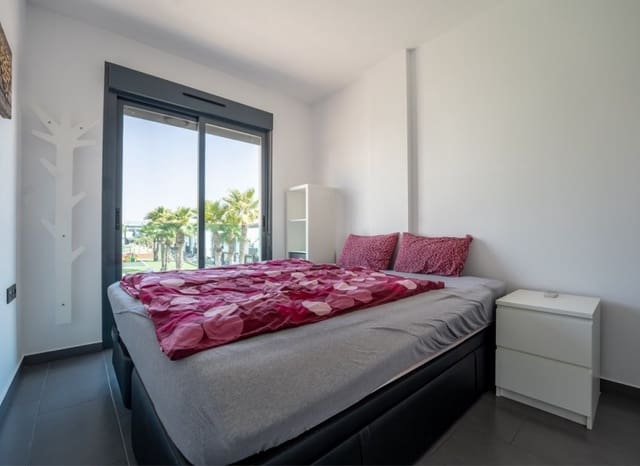 2 soveværelse Penthouse til salg i Punta Prima, Torrevieja med swimmingpool garage - € 299.900 (Ref: 10147439)