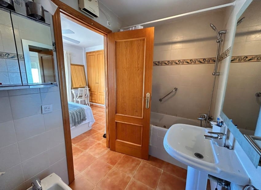 3 soveværelse Villa til salg i Altea med swimmingpool garage - € 400.000 (Ref: 10148002)