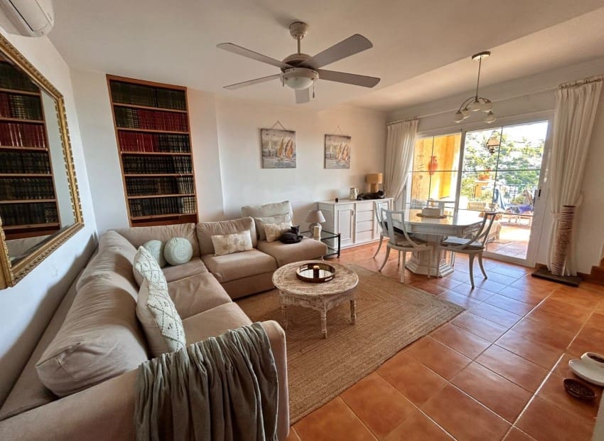 3 soveværelse Villa til salg i Altea med swimmingpool garage - € 400.000 (Ref: 10148002)