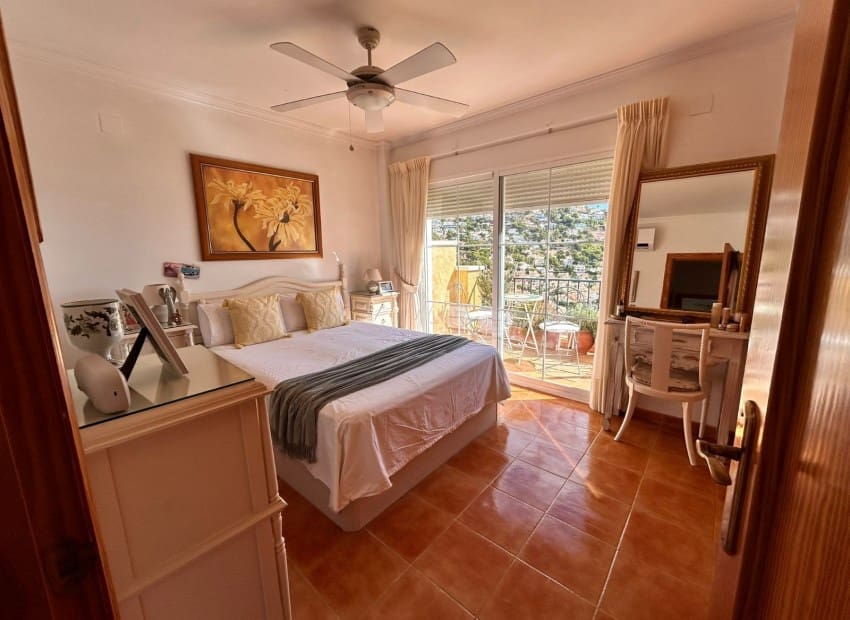3 soveværelse Villa til salg i Altea med swimmingpool garage - € 400.000 (Ref: 10148002)