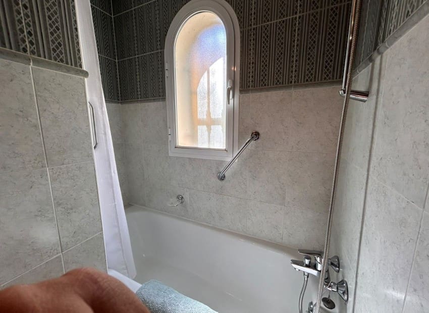 3 soveværelse Villa til salg i Altea med swimmingpool garage - € 400.000 (Ref: 10148002)