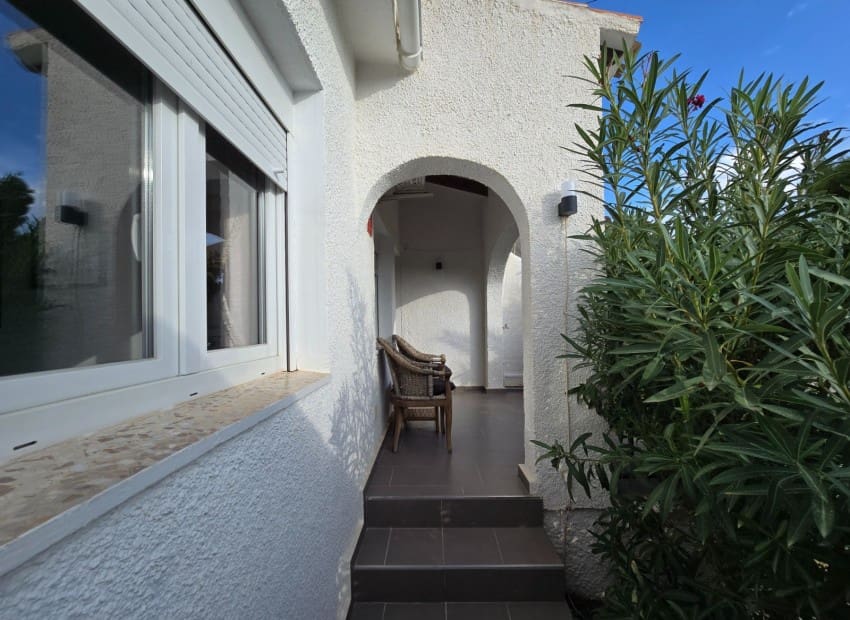 2 Zimmer Villa zu verkaufen in Altea mit Pool - 220.000 € (Ref: 10148130)